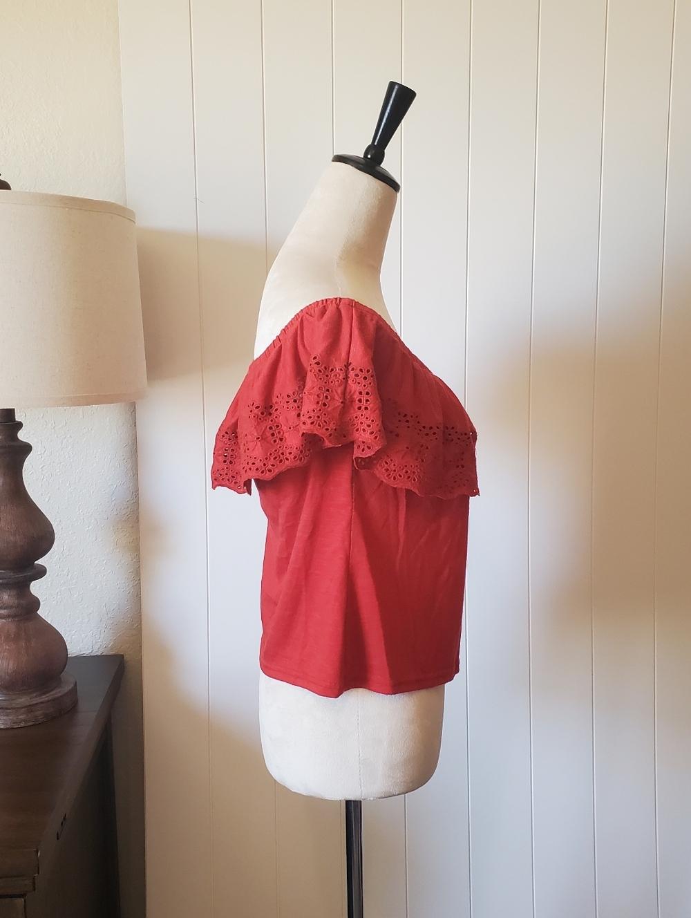 Off-Shoulder Eyelet Ruffle Top - Red - Picture 3 of 3